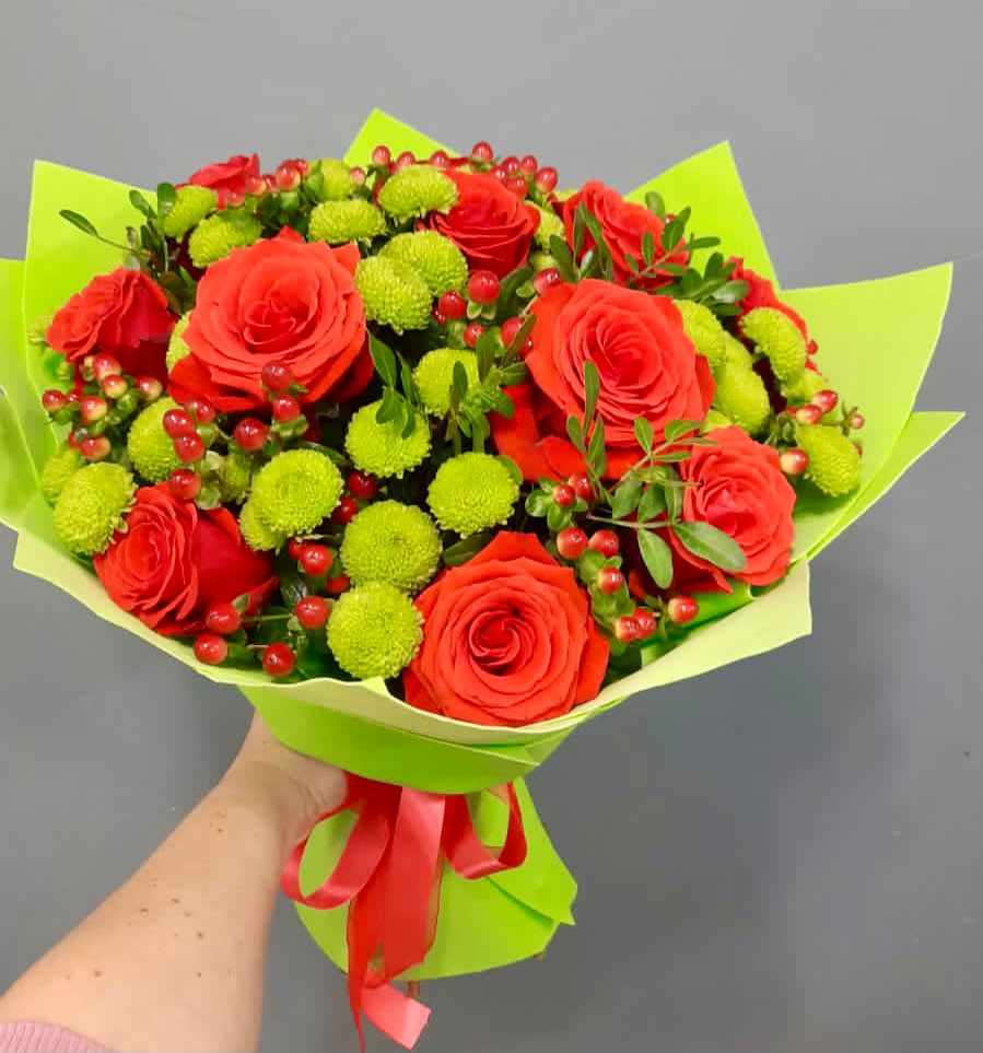 Букет цветов из: Хризантемы и Розы в Ветлужском Костромской области