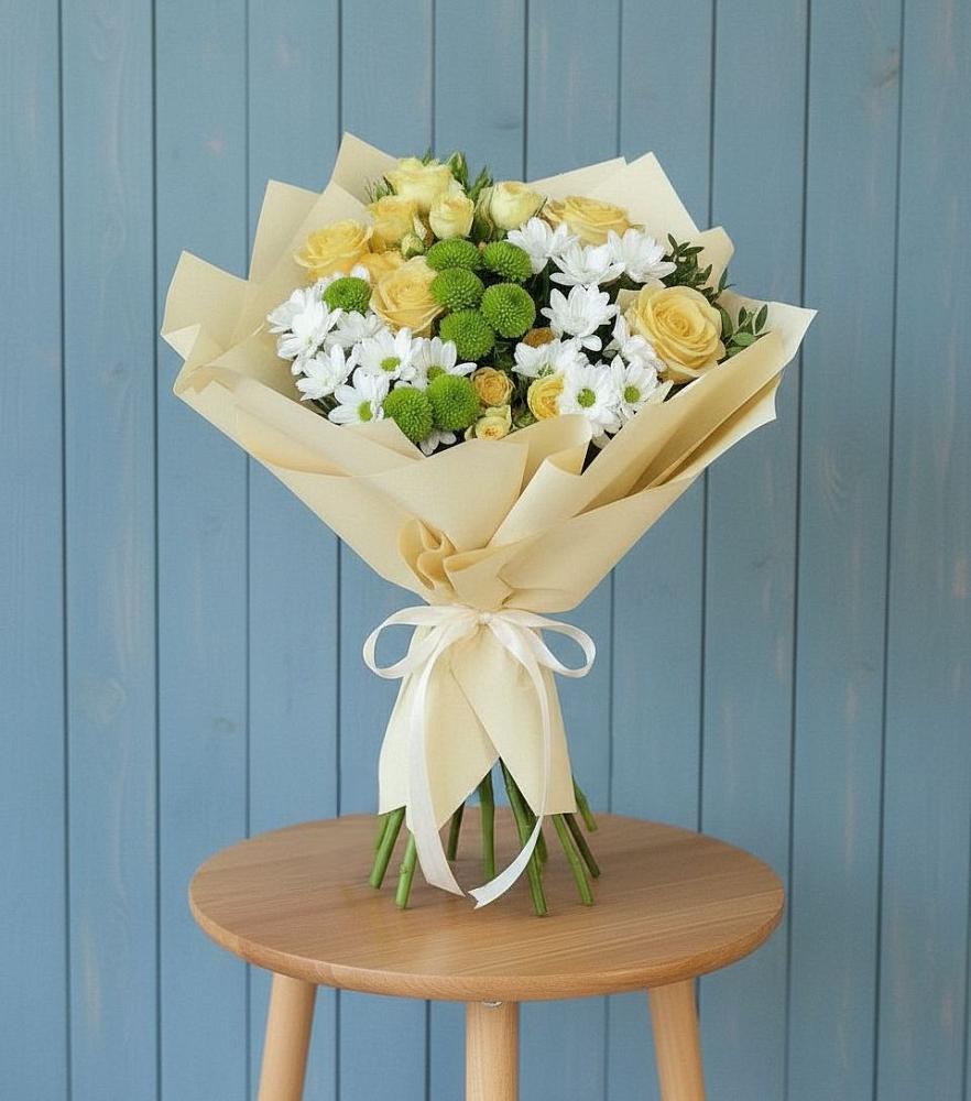 Букет цветов из: Хризантемы и Розы в Ветлужском Костромской области