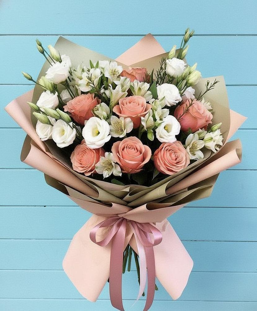 Букет цветов из: Розы, Альстромерии и Лизиантусы в Ветлужском Костромской области
