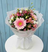 Букет цветов из:  Герберы, Альстромерии и Лизиантусы в Ветлужском Костромской области